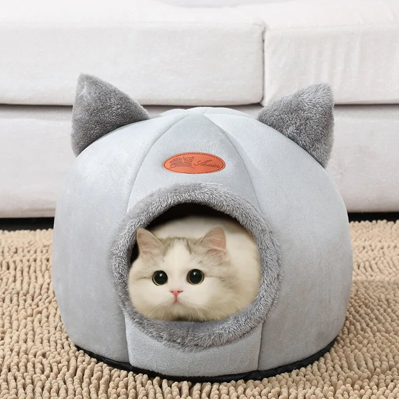Pack Todo Gatuno: 3 Pelotas + Peine + Cama